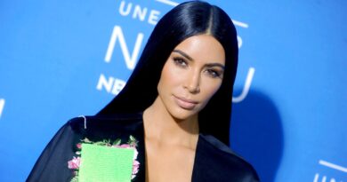 Kim Kardashian Compares Post
