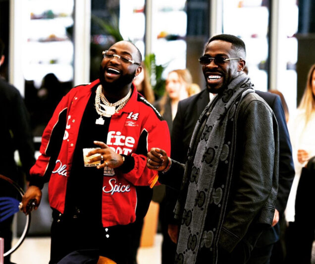 <strong>“Davido sacked his Lawyer, Prince for embezzling $370,000”-Blogger Alleges</strong>