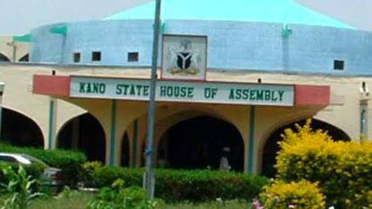 Kano Disbands Four Emirates