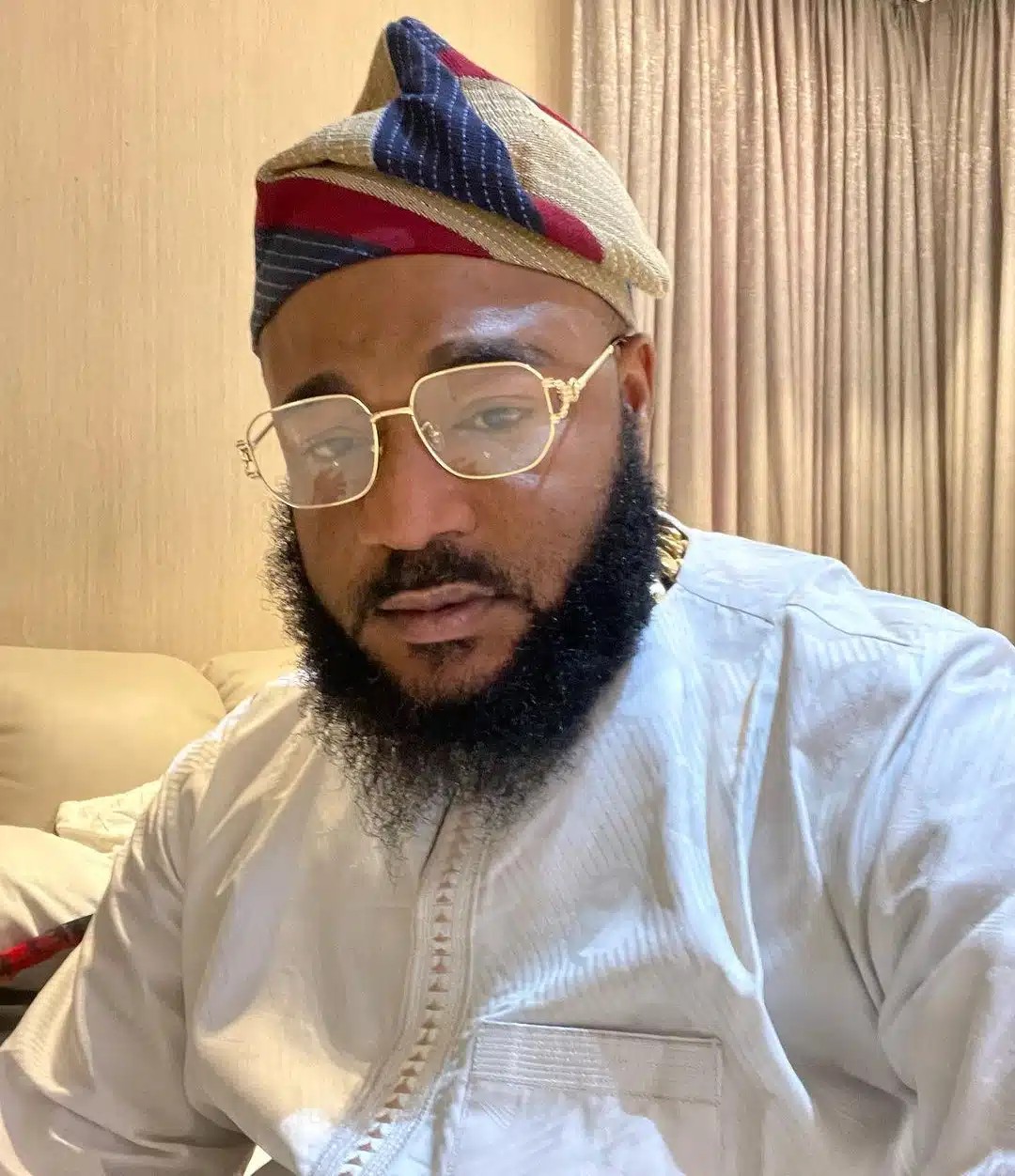 Sam Larry reportedly survives car accident