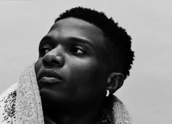 Wizkid’s phone goes missing during show, offers N7M reward