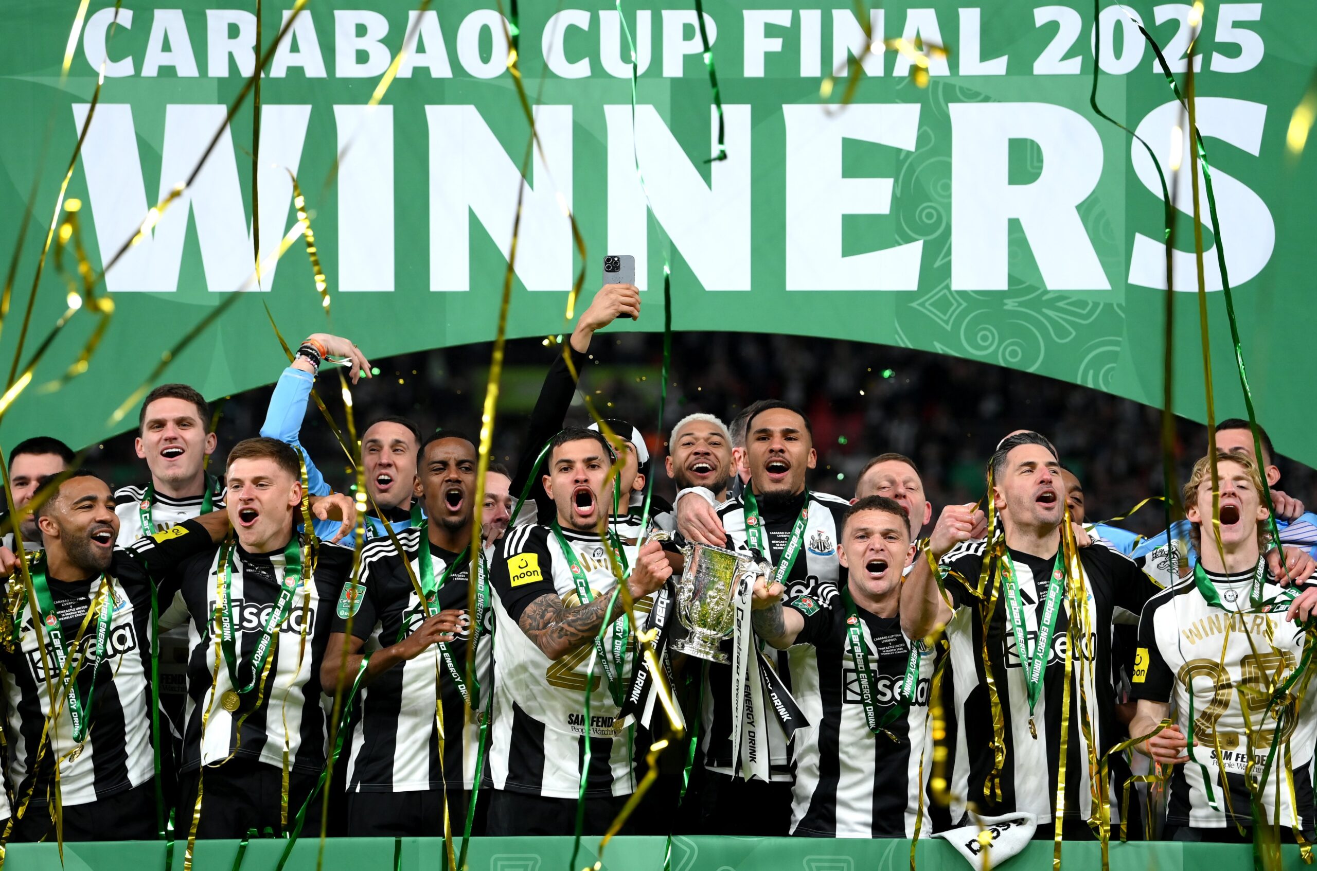 Newcastle defeat Liverpool to secure first trophy in 70 years