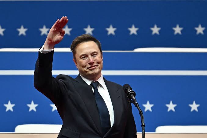 Elon Musk Becomes World’s First Half-Trillionaire With $500 Billion Fortune
