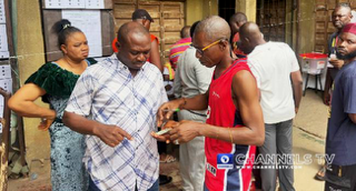 #anambradecides2025:-early-setback-as-bvas-failure-halts-voting-in-onitsha
