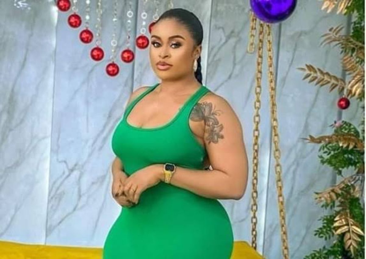 Fans Panic as Sarah Martins Slumps and Is Rushed to Hospital