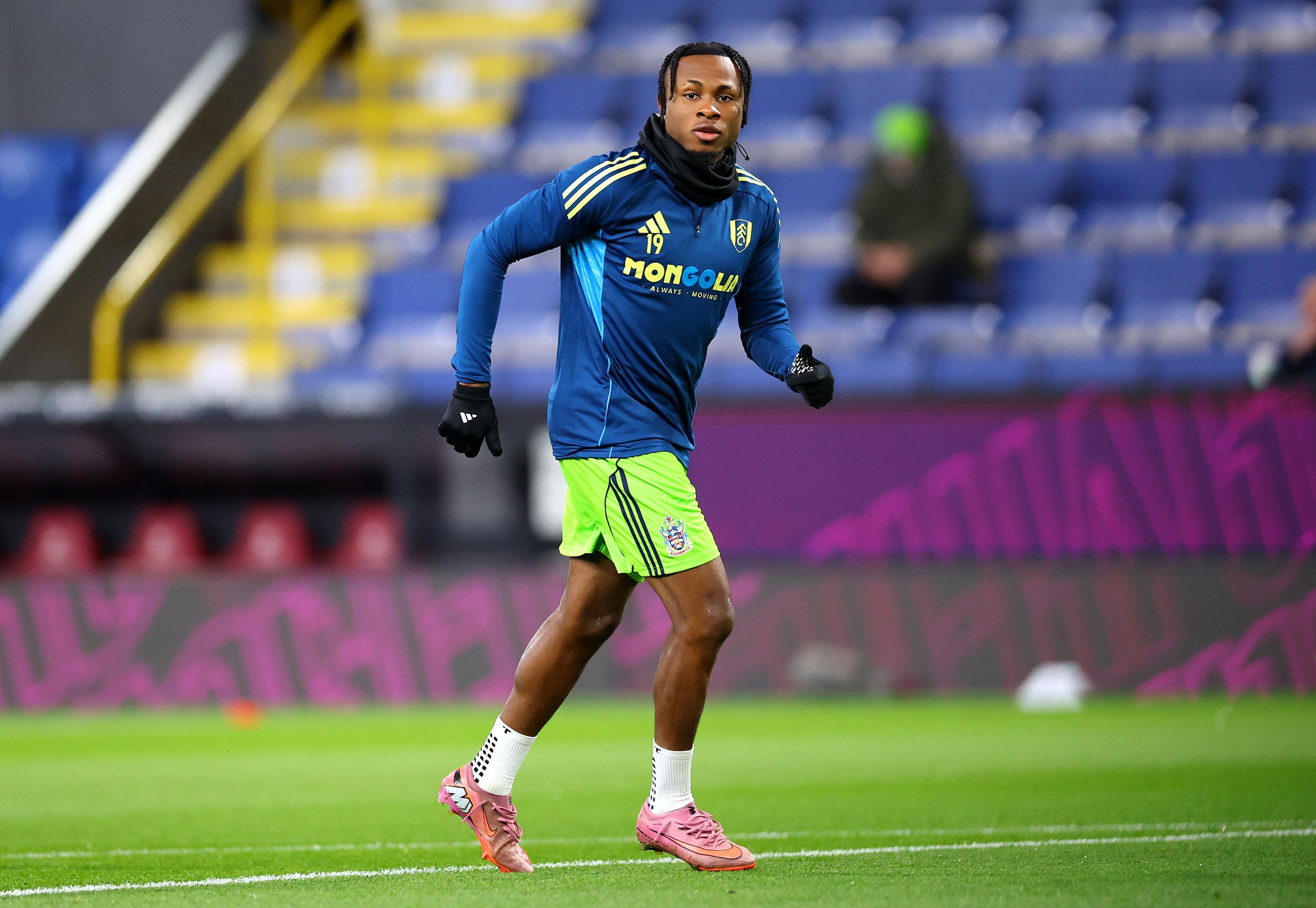 BURNLEY, ENGLAND - DECEMBER 13: Samuel Chukwueze of Fulham warms up prior to the Premier League match between Burnley and Fulham at Turf Moor on December 13, 2025 in Burnley, England. (Photo by Molly Darlington/Getty Images)