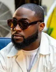“I Know Who I Be!” — Davido Makes Powerful Musical Statement with Explosive New Comeback Track