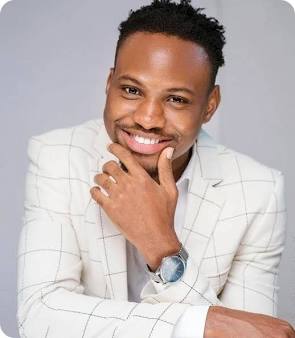 “I’m Scared!” — Forex Trader Jeffrey Benson Terrified as Mob Surrounds His ₦450m Lamborghini in Lagos