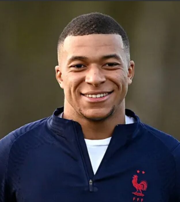 “Ronaldo Is an Exception!” — Mbappé Admits He Won’t Follow Idol’s Career Timeline